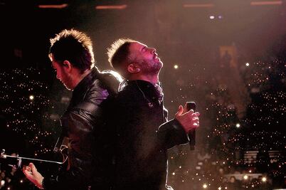 Camila "muerde" la gran manzana