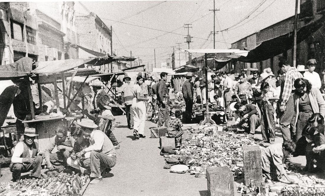 En tiempos prehispánicos ya había comercio informal en Tepito, y pese a medidas en contra por parte de autoridades mexicas, virreinales y capitalinas, la situación no ha cambiado. Archivo EL UNIVERSAL.
