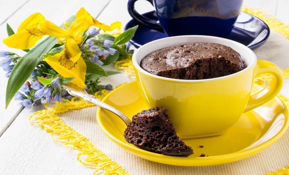 Foto: ISTOCK / Prepara esta rica receta con chocolate. ¡Lo puedes hacer en el microondas!