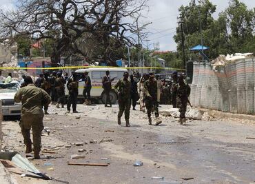 Suman 22 muertos por atentado en Somalia