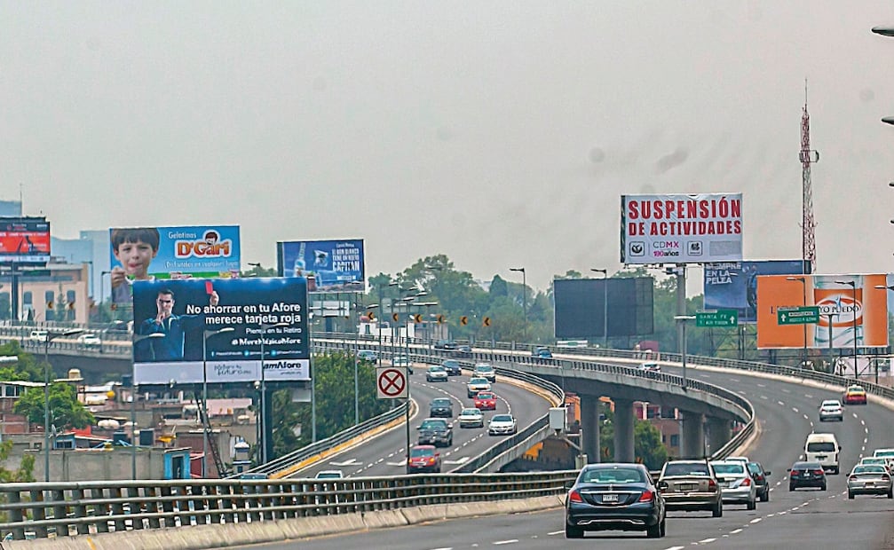 La fundación estimó que el valor comercial anual de la publicidad exterior en la capital se encuentra entre 800 y mil 600 millones de pesos. | Foto: Archivo/EL UNIVERSAL