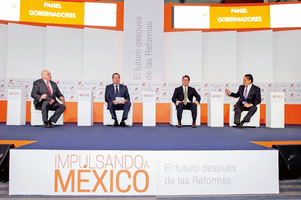 Durante el foro, los representantes de los estados llamaron a la población a cerrar filas para impulsar el desarrollo integral del país (ISAÍAS HERNÁNDEZ. NOTIMEX)