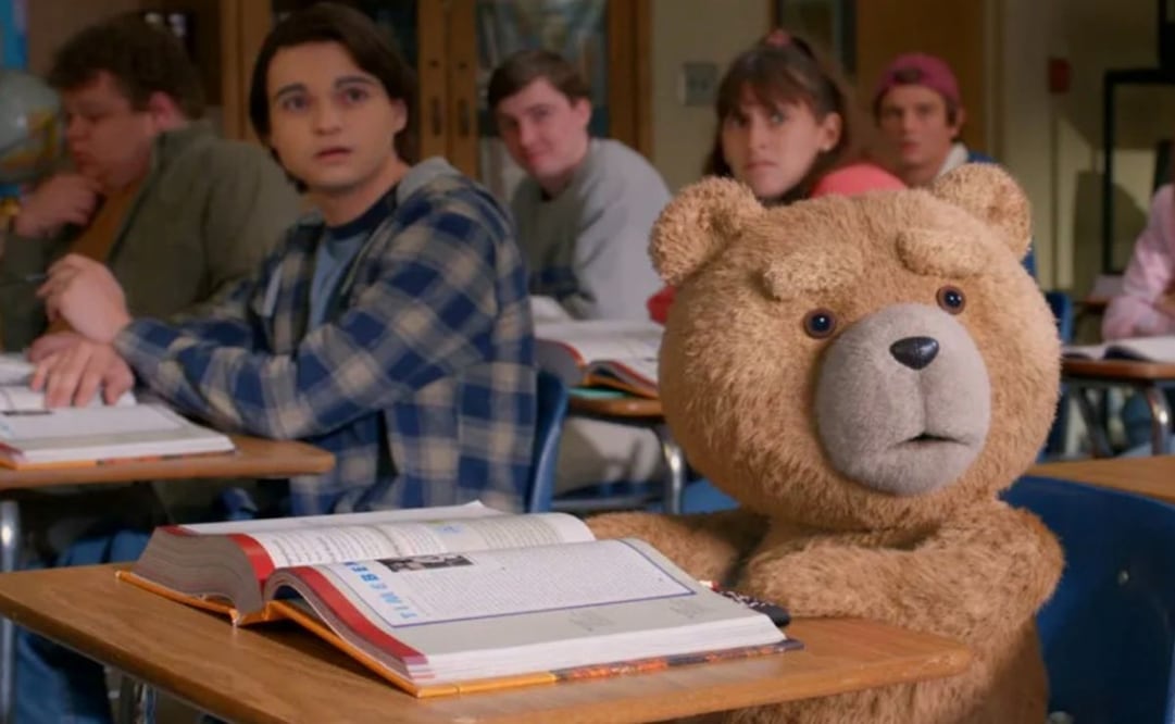 La serie consta de ocho episodios en los que Ted es la fuente del  humor ácido. Foto: Universal+