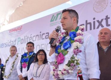 Murat anuncia construcción de universidad en honor a víctimas de Nochixtlán