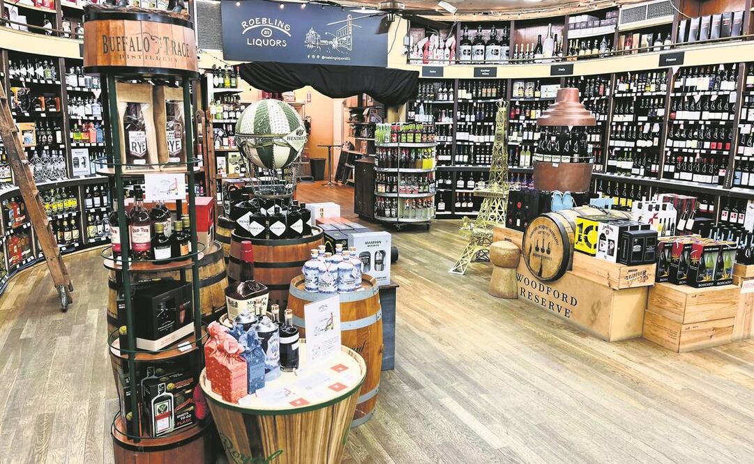 Las licorerías como Roebling Liquors, en Nueva York, han notado una caída de sus ingresos en 15% debido a la sequía de alcohol en enero. 
