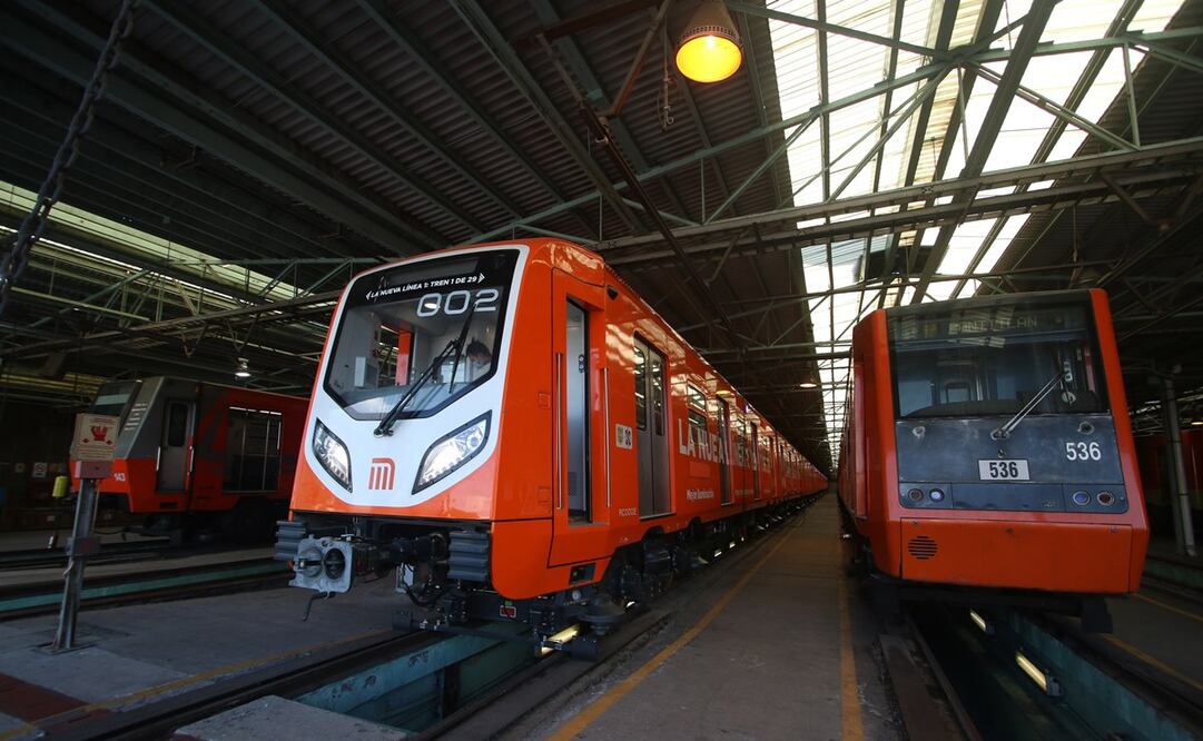 El nuevo tren es continuo y no tiene separación de vagones.