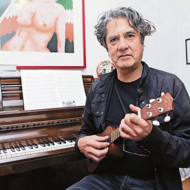 Con ukelele comenzó a enseñar música a su hijo. FOTOS: ARCHIVO EL UNIVERSAL