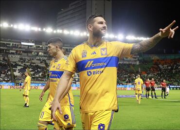 André-Pierre Gignac llegó a 200 goles con los Tigres