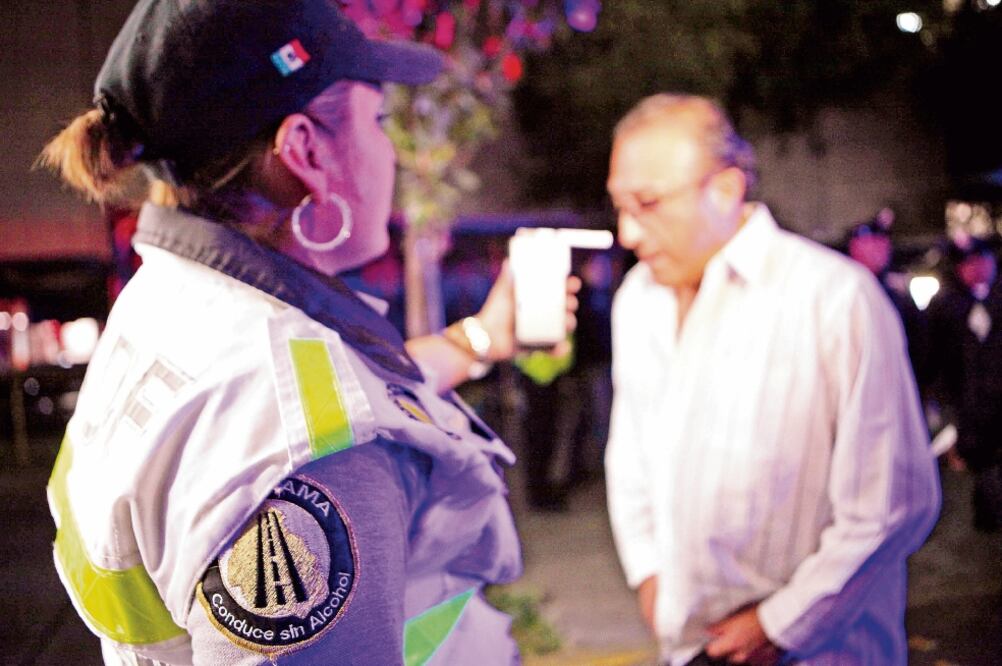 Según los creadores, este servicio no es para sacarle la vuelta a la ley sino “todo lo contrario: da herramientas jurídicas y es legal” (ARCHIVO EL UNIVERSAL)