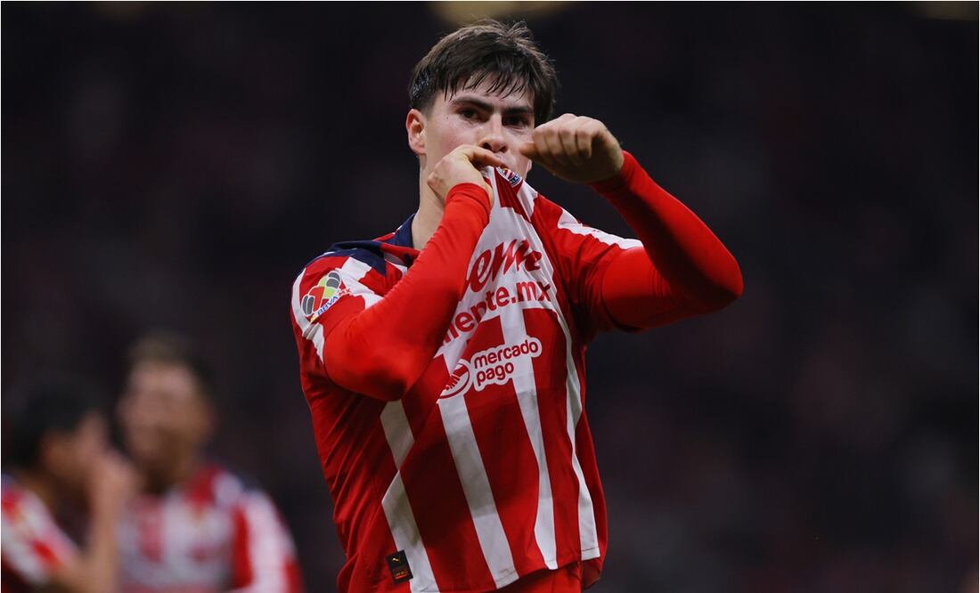 Armando González firmó un hat trick en el Clásico Tapatío. FOTO: IMAGO7