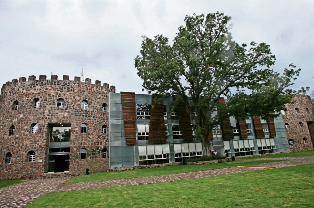 En 2014, el rancho “La Muralla”, incautado a un capo de los Beltrán Leyva, con una extensión de 14 hectáreas, se convirtió en el Instituto Nacional de Profesionalización y Capacitación de la PGR (ARCHIVO EL UNIVERSAL)