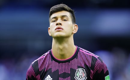 Selección Mexicana con inquietud por posible fichaje de César Montes a club ruso