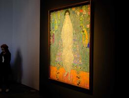 Retrato de Klimt que salvó a su protagonista de los nazis bate récord al subastarse por 236 millones