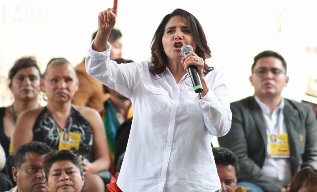 Diferencia. La precandidata de Por la CDMX al Frente inició el cierre de precampaña en la delegación Xochimilco donde arremetió contra Morena. Foto: Ariel Ojeda/EL UNIVERSAL
