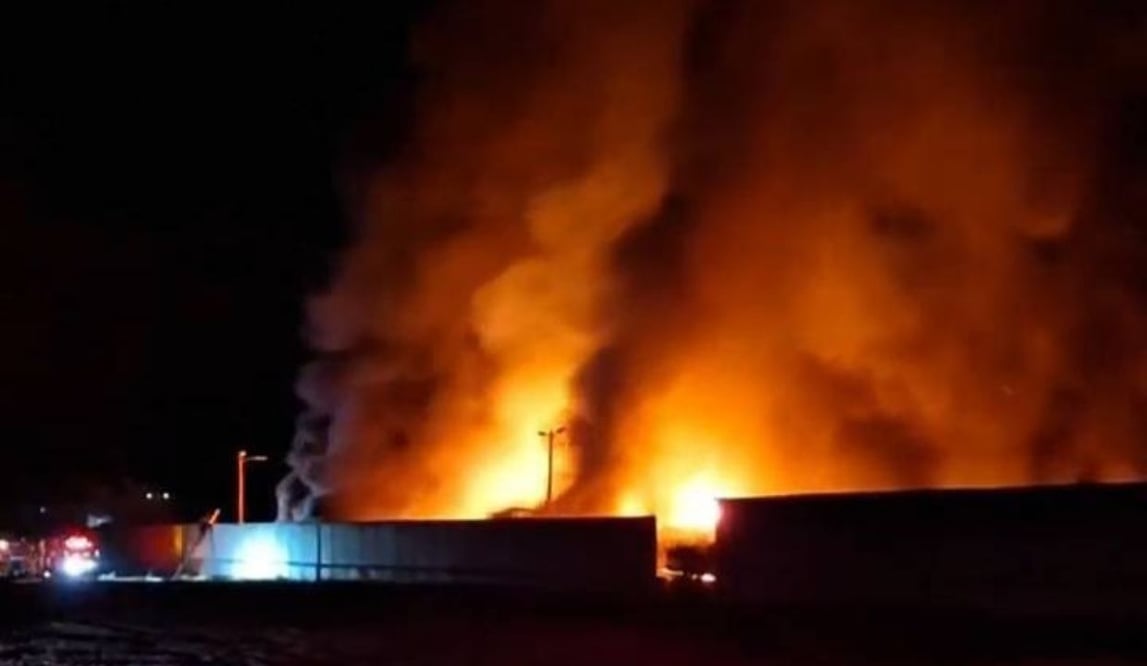 Incendio en pensión de El Venado en Mazatlán. Foto: Redes sociales