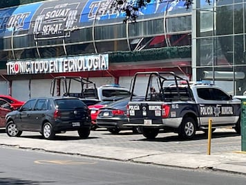 Hombres armados irrumpen en gimnasio en Metepec y asesinan a sujeto