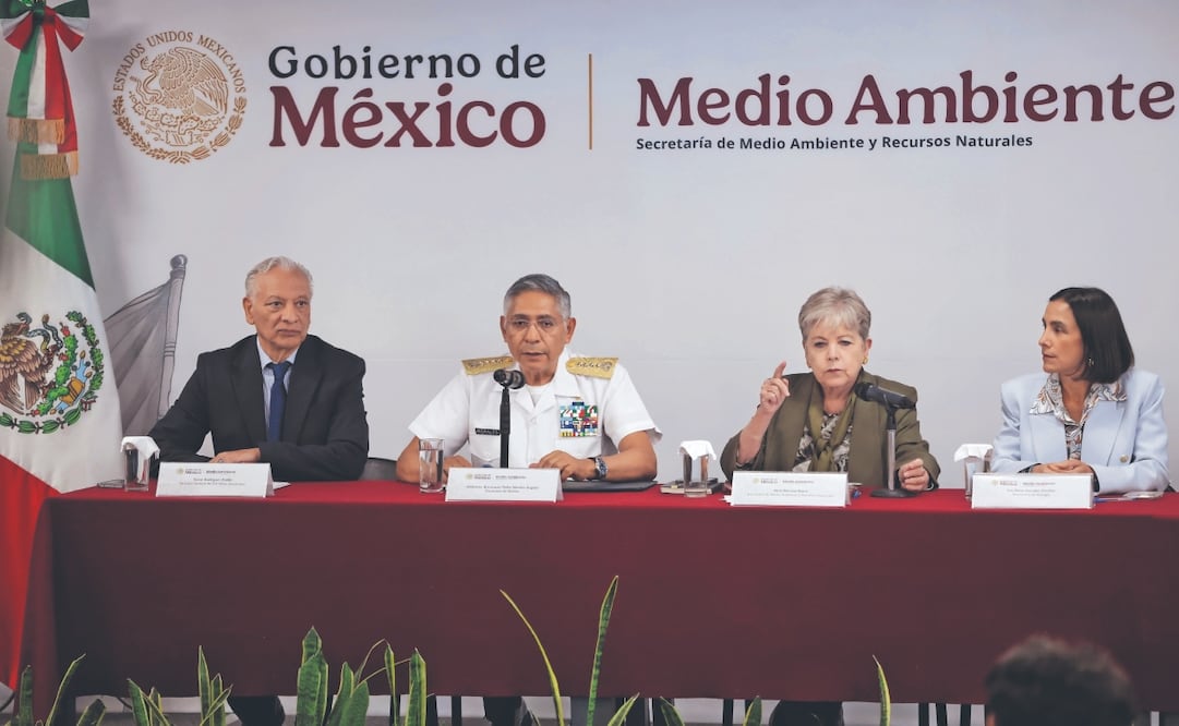 El grupo interinstitucional está integrado por Pemex, Semar, Semarnat, Sener, ASEA y Profepa, así como autoridades estatales y municipales. Foto: Fernanda Rojas/ EL UNIVERSAL