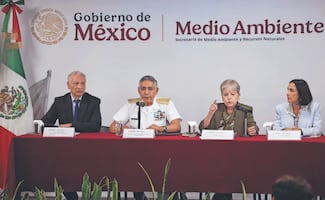 Reportan playas limpias en el litoral tras derrame en golfo de México; recolectan más de 700 toneladas de contaminante