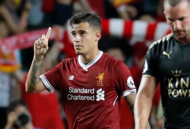 Aficionado quema jersey de Coutinho
