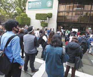 Tribunal Superior de Justicia de la CDMX reabre con largas filas y casos pendientes