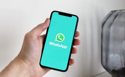 Truco para dejar de ver un grupo de WhatsApp 