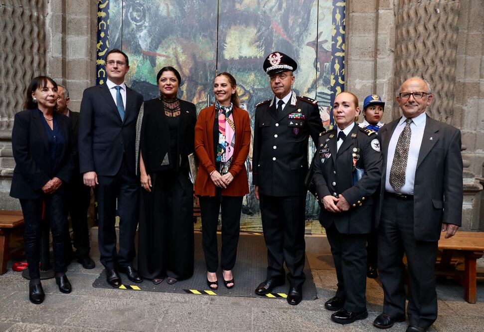 Gutiérrez Müller acudió a la inauguración de la exposición “Memoria de milagros. Exvotos mexicanos”. FOTO: Valente Rosas. EL UNIVERSAL