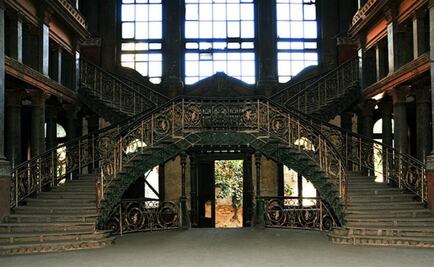 ¿Te atreverías a recorrer estas imponentes casas abandonadas?