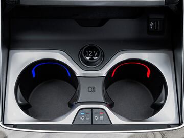 BMW enfrenta demanda millonaria por problemas en sus portavasos