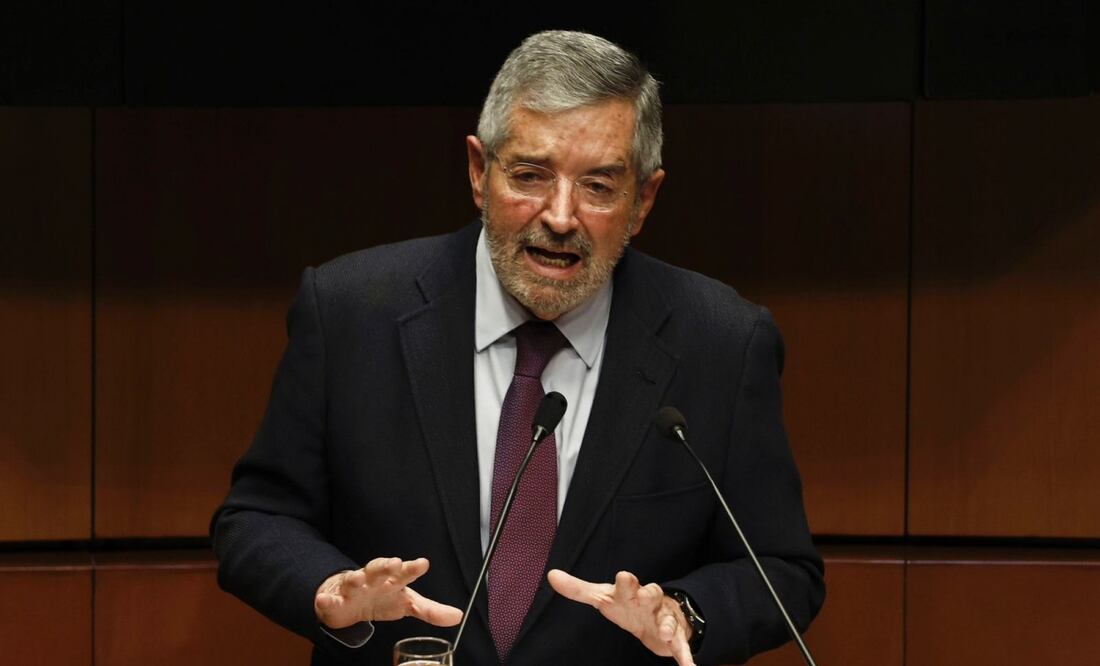 El secretario de Relaciones Exteriores, Juan Ramón de la Fuente, comparece en el Senado de la República este miércoles 8 de octubre de 2025. Foto: Berenice Fregoso/ EL UNIVERSAL