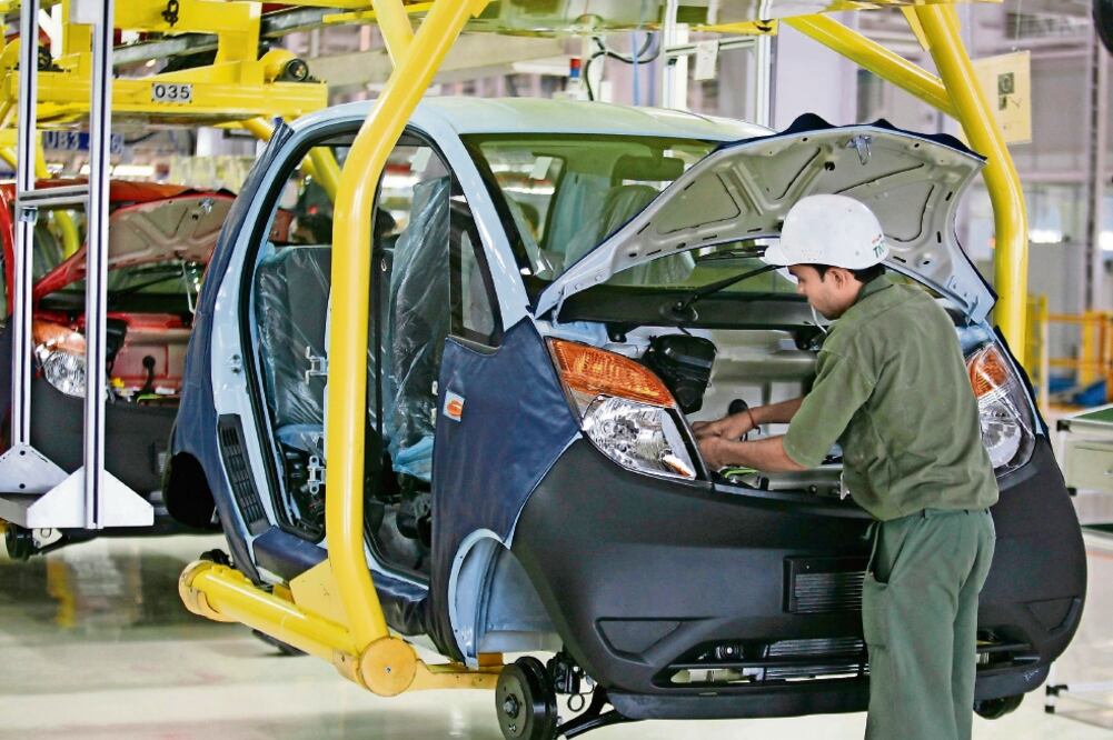 De enero a agosto, la venta de autos nuevos en el mercado mexicano ascendió a 987 mil 663 unidades, de las cuales 552 mil 371 fueron importadas (ARCHIVO EL UNIVERSAL)