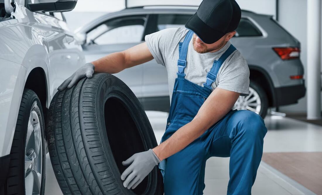 Este es el tiempo recomendable para cambiar las llantas del auto. Foto: Freepik