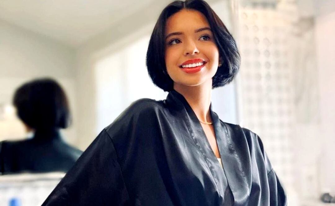 Ángela Aguilar nos confirma que las prendas color nude son un básico del clóset esta temporada / Foto: Instagram @angela_aguilar_