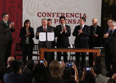 Gobierno fortalece finanzas de Pemex con decreto y acuerdo bancario por 8 mil mdd