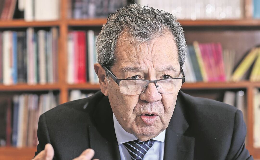 Porfirio Muñoz afirma que fue invitado por el titular de Segob. Foto: Archivo/ EL UNIVERSAL.