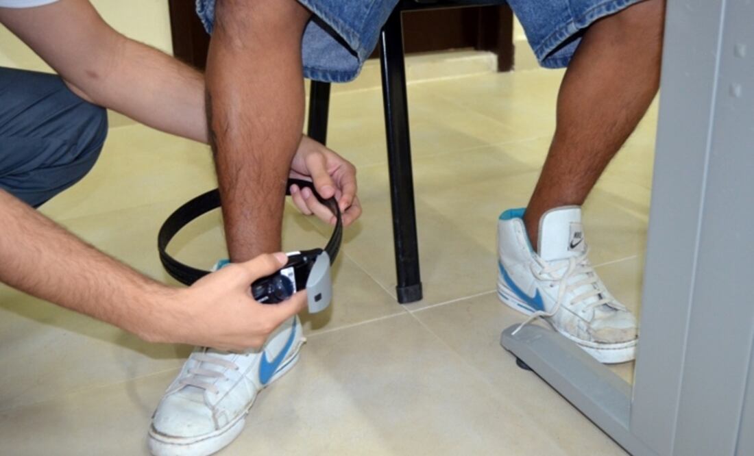 El brazalete electrónico cuesta 71 mil 340 pesos (Foto: Archivo/El Universal)