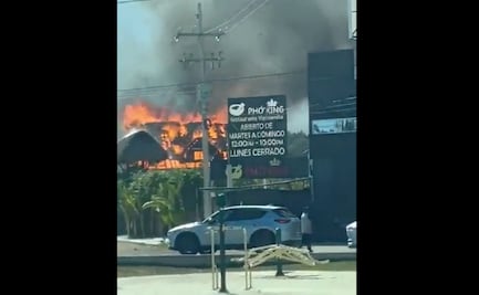 VIDEO: Controlan incendio en restaurante "El Ballenitas" en Cancún
