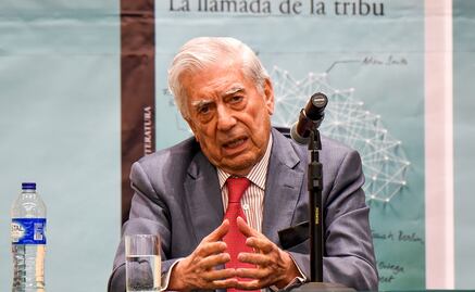 Mario Vargas Llosa: No quiero una sociedad en que las pantallas derroten los libros