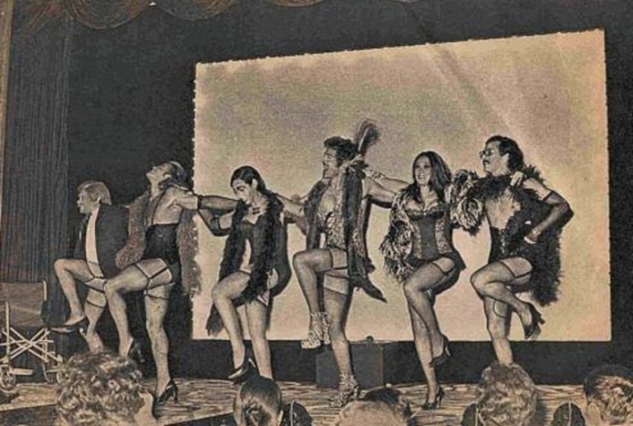 Las obras de teatro donde no hay diálogos, solo rock