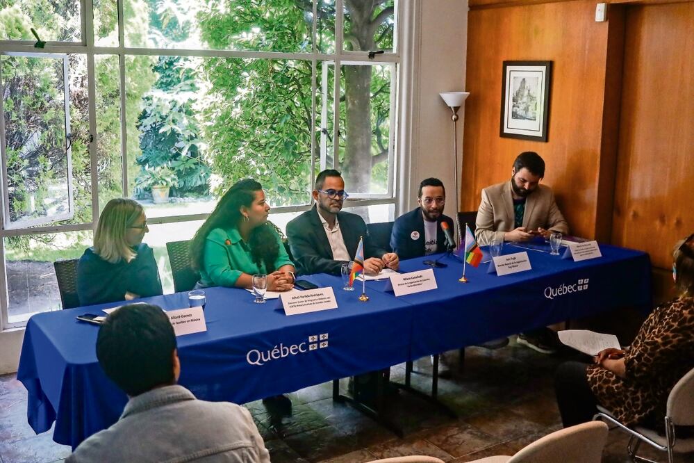 Previo al VI Encuentro de Liderazgos Políticos LGBTI+ de las Américas y el Caribe, hubo una rueda de prensa en la Delegación General de Québec en México. Foto: Hugo Salvador / EL UNIVERSAL