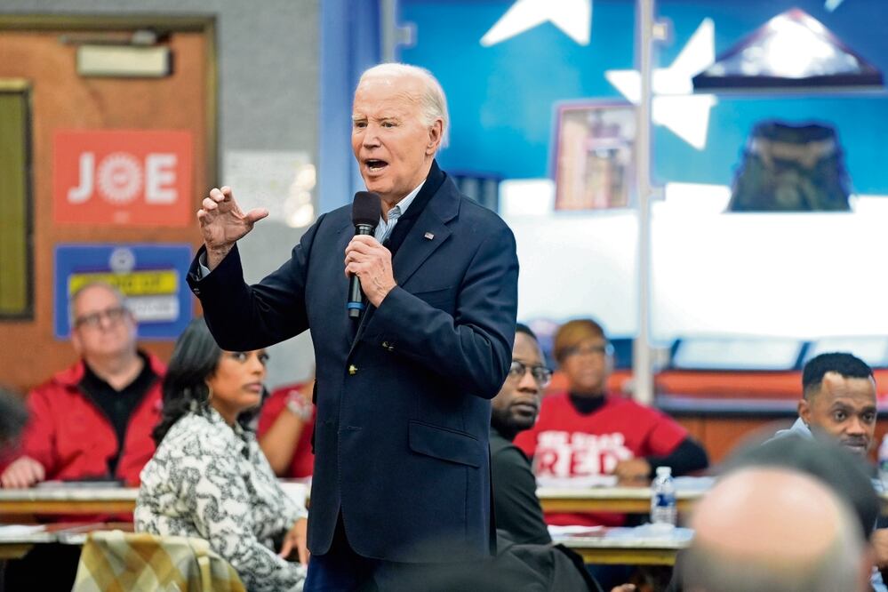 El presidente estadounidense, Joe Biden, en Warren, Michigan el 1 de febrero pasado. foto: Evan Vucci | AP