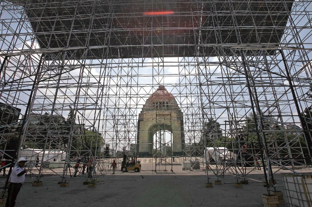Autoridades capitalinas descartan que manifestantes puedan instalarse en plantón el Zócalo de la ciudad y el Monumento a la Revolución (JUAN CARLOS REYES. EL UNIVERSAL)