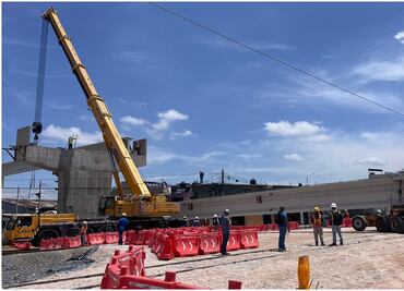 Intensifican trabajos de construcción de puente vehicular en Tultepec; forma parte de obras complementarias del Tren Suburbano