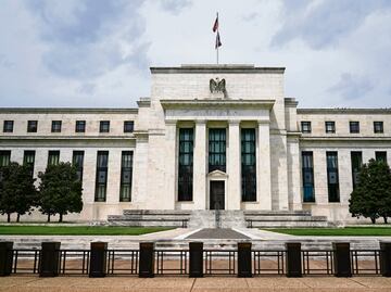 ¿Por qué es peligroso que Trump "despida" a la gobernadora de la Fed? Ningún presidente de EU se atrevió a hacerlo