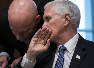 Jefe de personal del vicepresidente Mike Pence da positivo a Covid-19