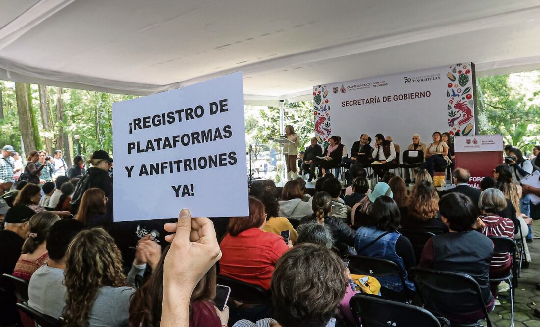 Diálogos territoriales por la gentrificación en el Parque España de la Condesa. Foto: Manuel Pano / EL UNIVERSAL