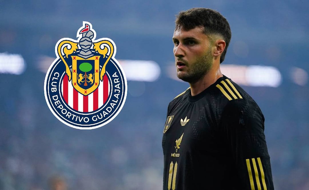 Santiago Giménez confesó que tenía de ídolo a un jugador de Chivas / Foto: Especiales