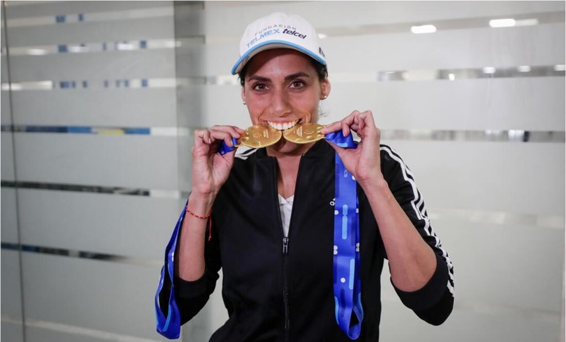 Nuria Diosdado, integrante de la Selección Mexicana de Nado Sincronizado