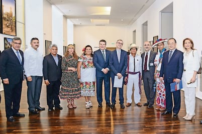 Reconoce UNESCO apoyo de SNTE a indígenas 