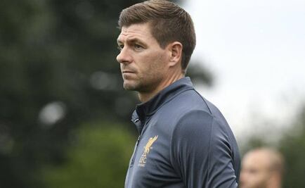 Steven Gerrard podría dirigir en Escocia