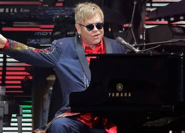 Elton John perdió la visión de su ojo derecho hace cuatro meses: "No puedo leer una partitura"